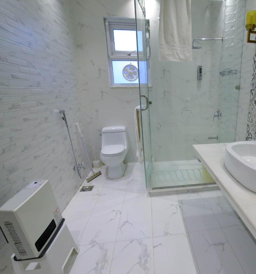 Arish Luxury Suites Скарду Экстерьер фото