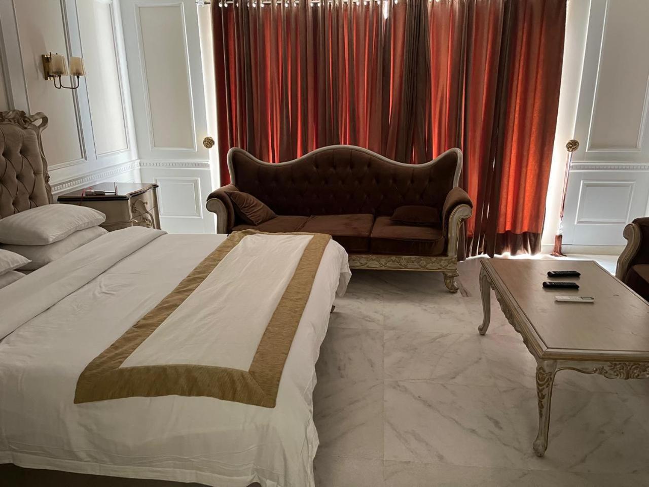 Arish Luxury Suites Скарду Экстерьер фото